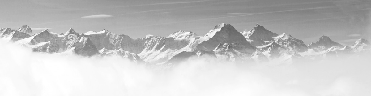 Berge schwarz-weiß Foto - preloading